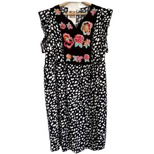 NEW! Kirkundu boho embroidered v-neck sundress Medium